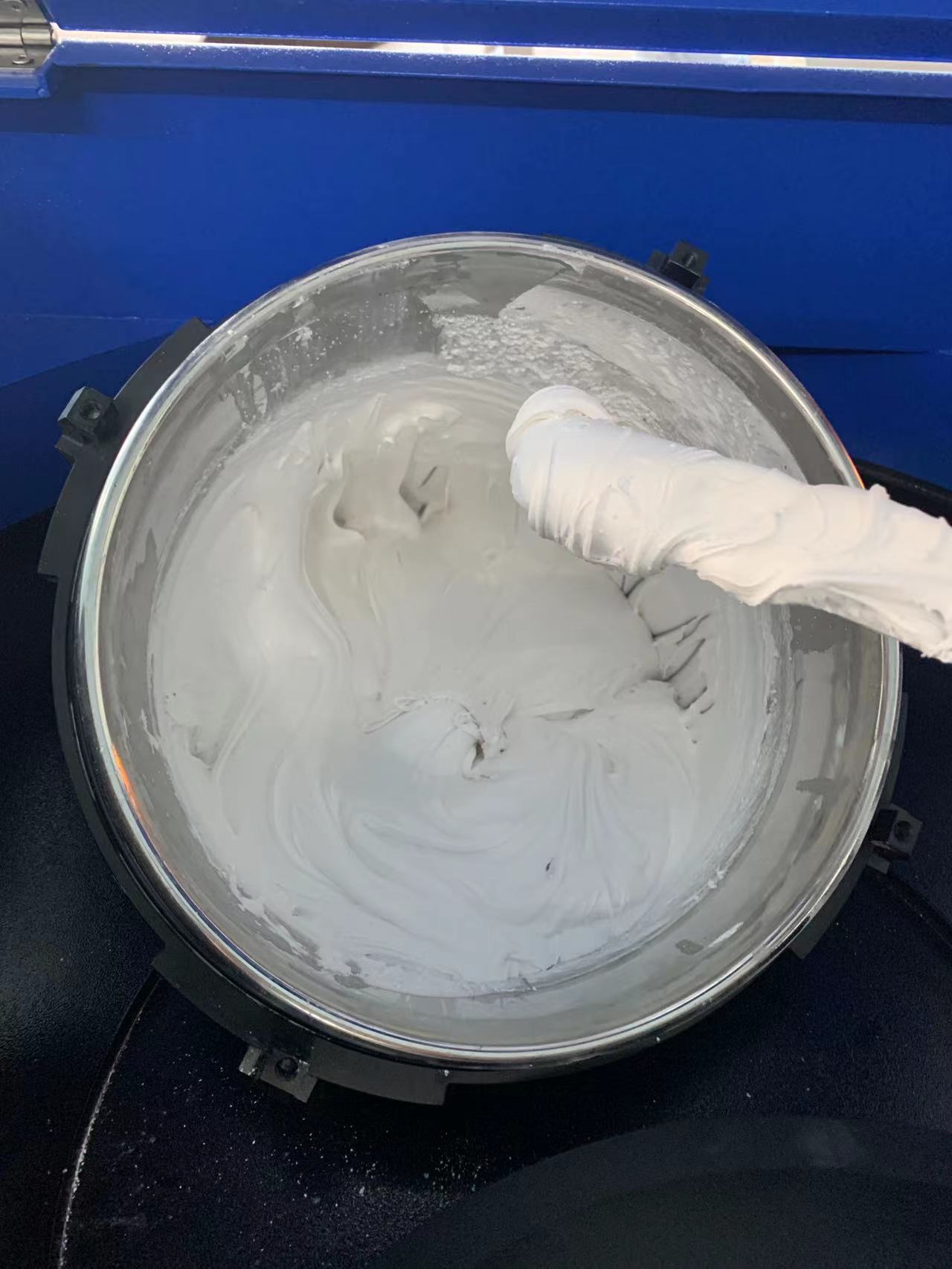 À propos de la viscosité â Différence de viscosité pour le mélangeur centrifuge planétaire